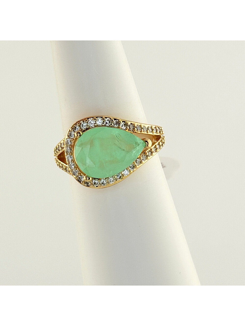 Bomb Party Sz 9 "Midnight's Lullaby" Mint Green Tourmaline Quartz on Yellow Gold